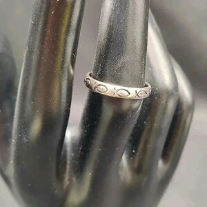 Sterling silver Jesus loves me band ring size 6